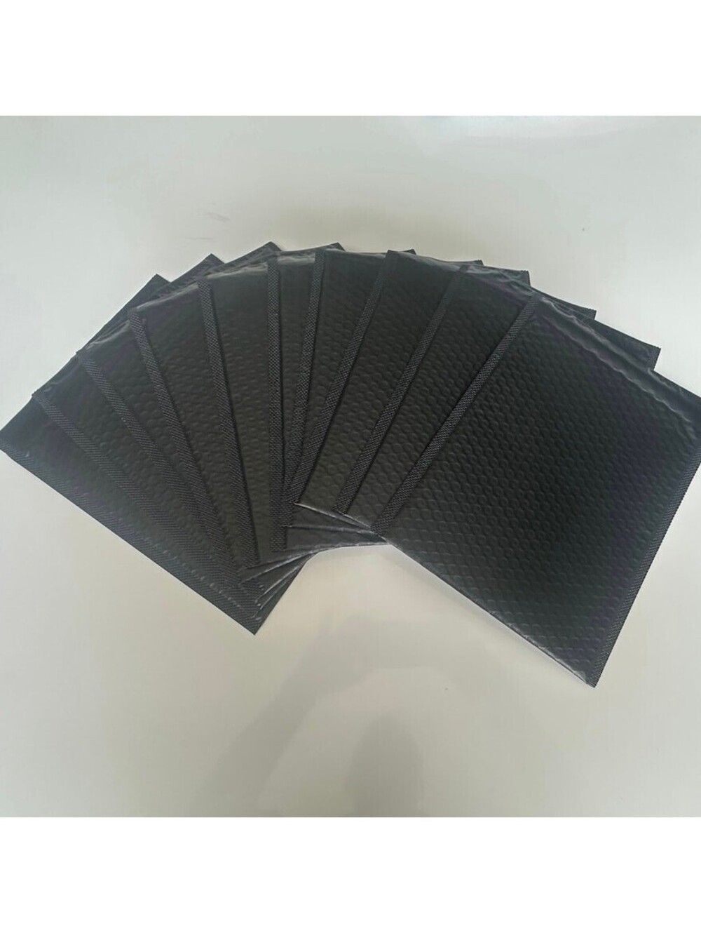 Bubble Mailers 8.5x12, Self Seal Padded Envelopes - 10 pack